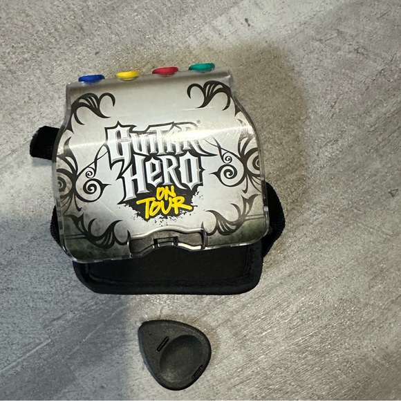 Nintendo DS Guitar Hero On Tour hand grip with pic - Picture 1 of 2